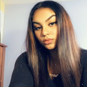 Meet your Posher, Maya